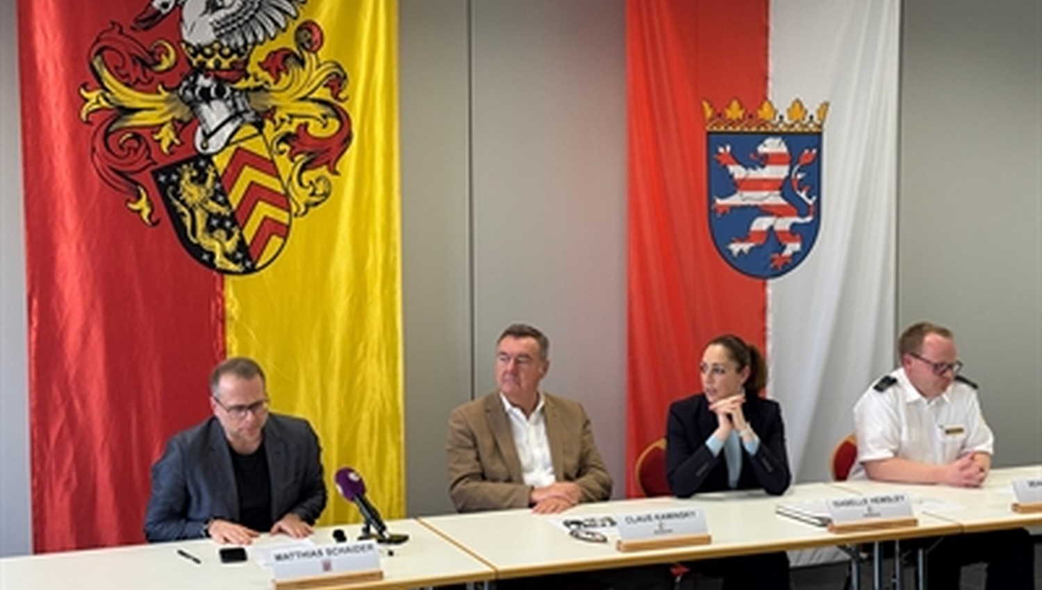 250 Kilogramm schwere Weltkriegsbombe in Hanau kontrolliert gesprengt – keine Personenschäden 250 Kilogramm schwere Weltkriegsbombe in Hanau kontrolliert gesprengt – keine Personenschäden