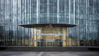 Banken werden bei Kreditvergabe immer restriktiver: Nur noch jeder Zweite erhält Ratenkredit genehmigt Banken werden bei Kreditvergabe immer restriktiver: Nur noch jeder Zweite erhält Ratenkredit genehmigt