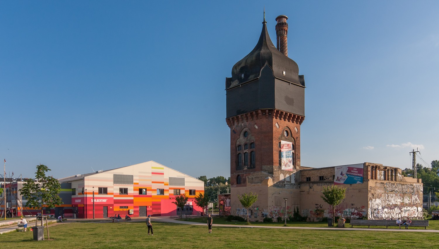 Debatte über Haltung und Alltagspolitik bei Wiesbadener Demokratiekonferenz Debatte über Haltung und Alltagspolitik bei Wiesbadener Demokratiekonferenz