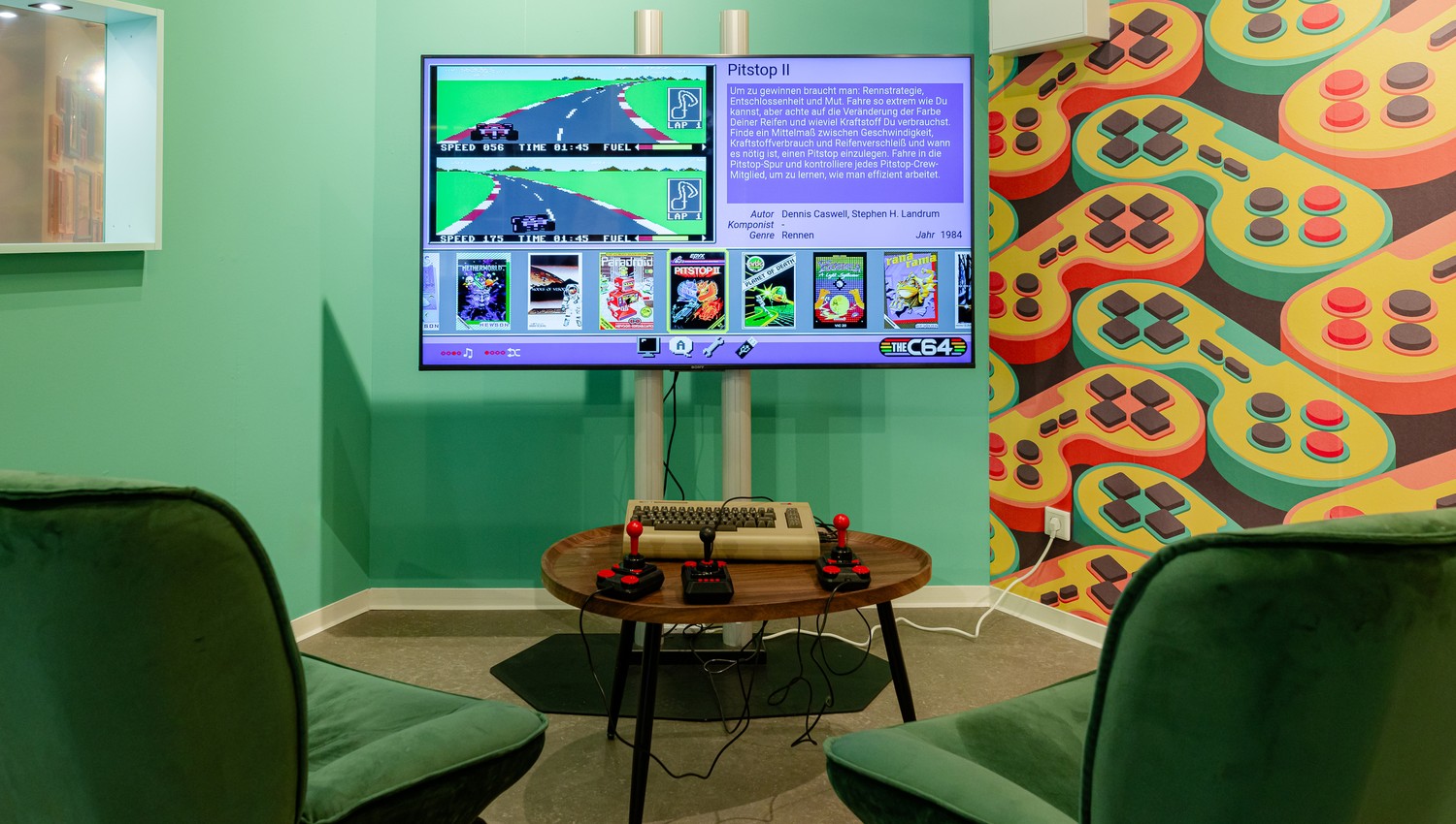 „HURA“: Hanau eröffnet Retro-Arcade im Stadthof mit Automaten und eigener App