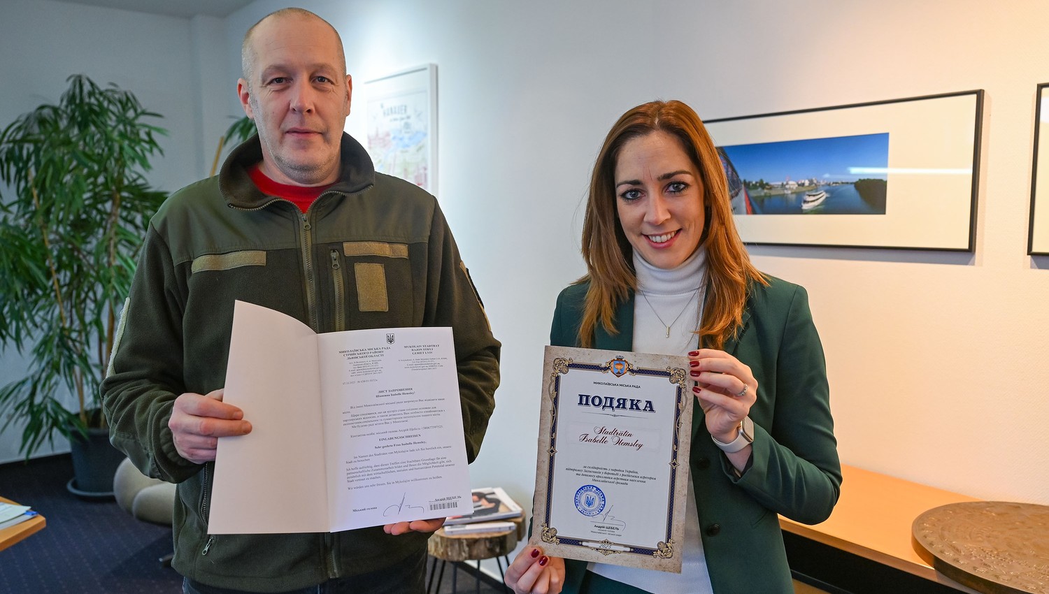 Nach 100 Fahrten: Hanauer Reservisten für Hilfstransporte in die Ukraine gewürdigt