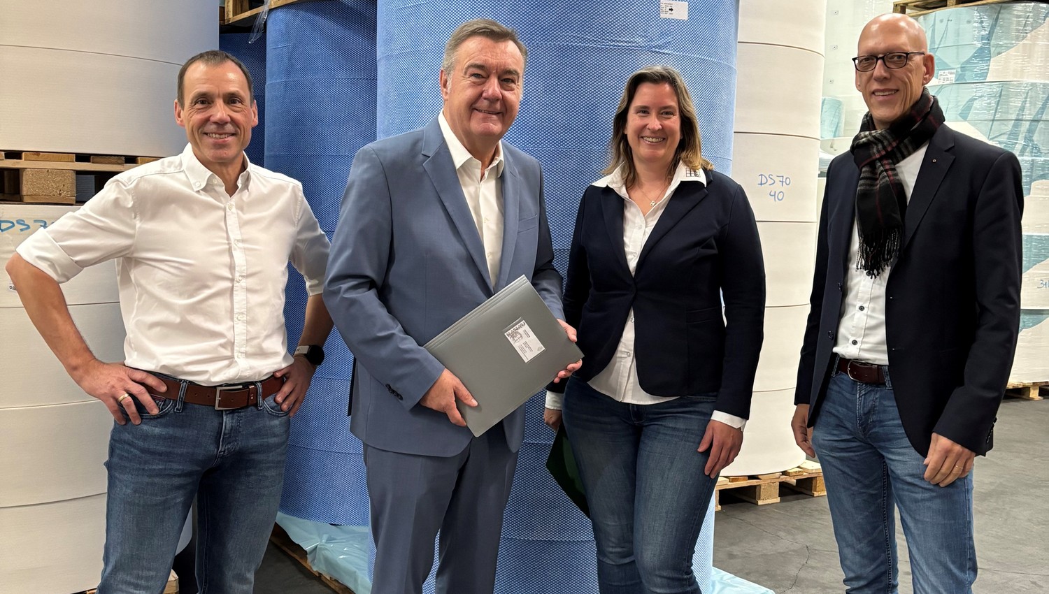 Oberbürgermeister besucht Hanauer Familienbetrieb Brod und informiert sich über Produktion, Digitalisierung und Nachhaltigkeit Oberbürgermeister besucht Hanauer Familienbetrieb Brod und informiert sich über Produktion, Digitalisierung und Nachhaltigkeit