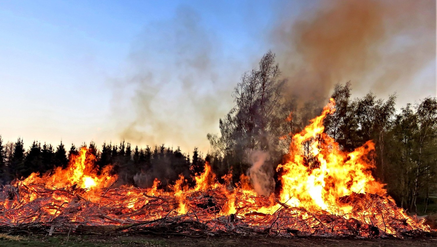 Osterfeuer Bad Oeynhausen 2023 – Termine, Orte und Rückblick