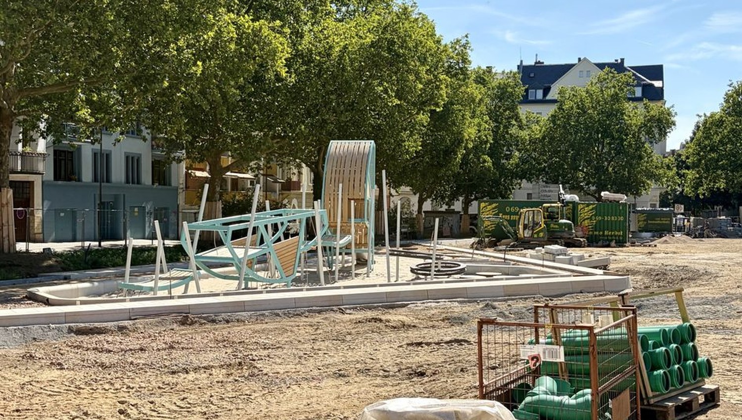 Vom Parkplatz zum Stadtpark: Neues Grün für Wiesbadens Westend